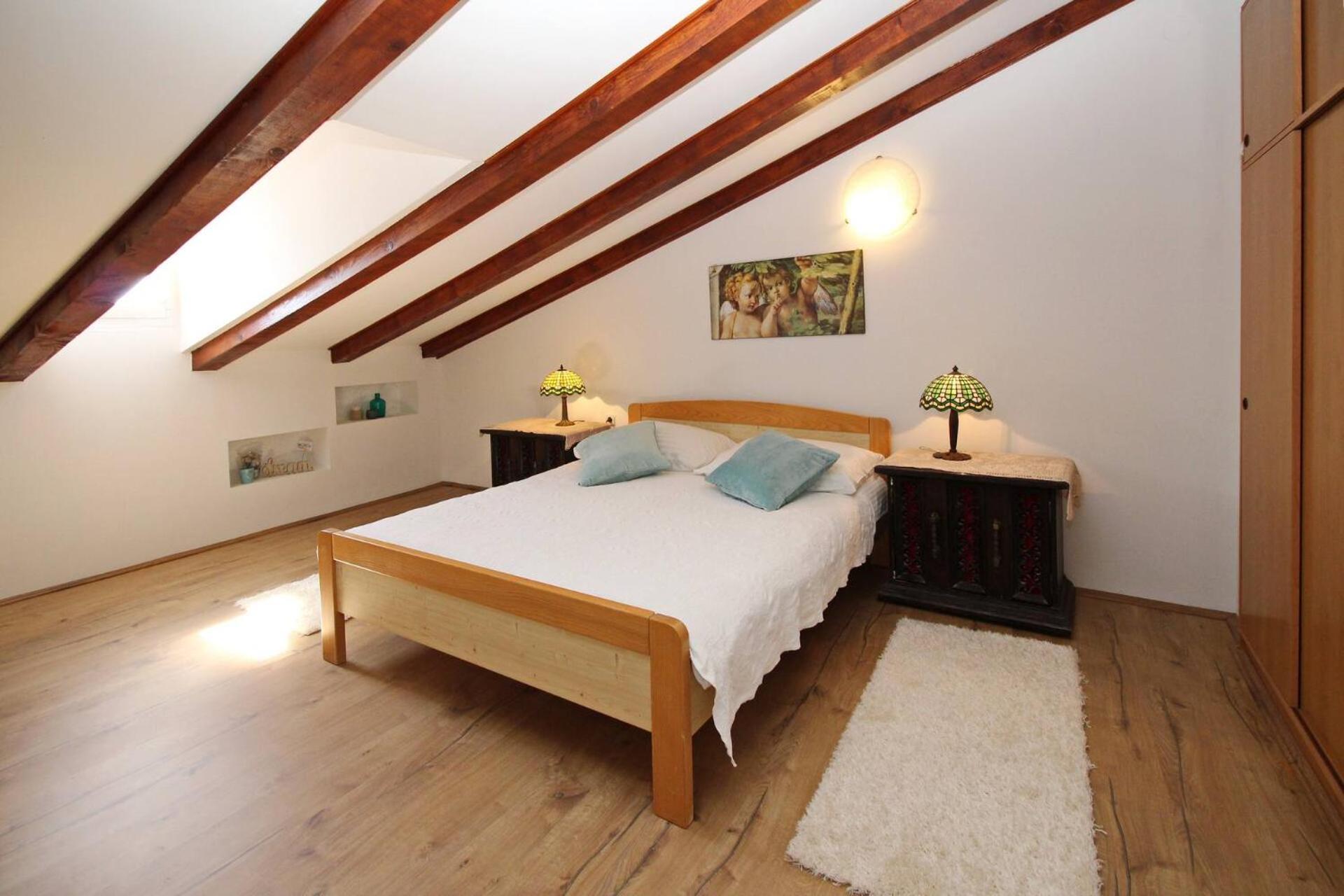 Apartment Fantov Old Town Residence บัชกา ภายนอก รูปภาพ