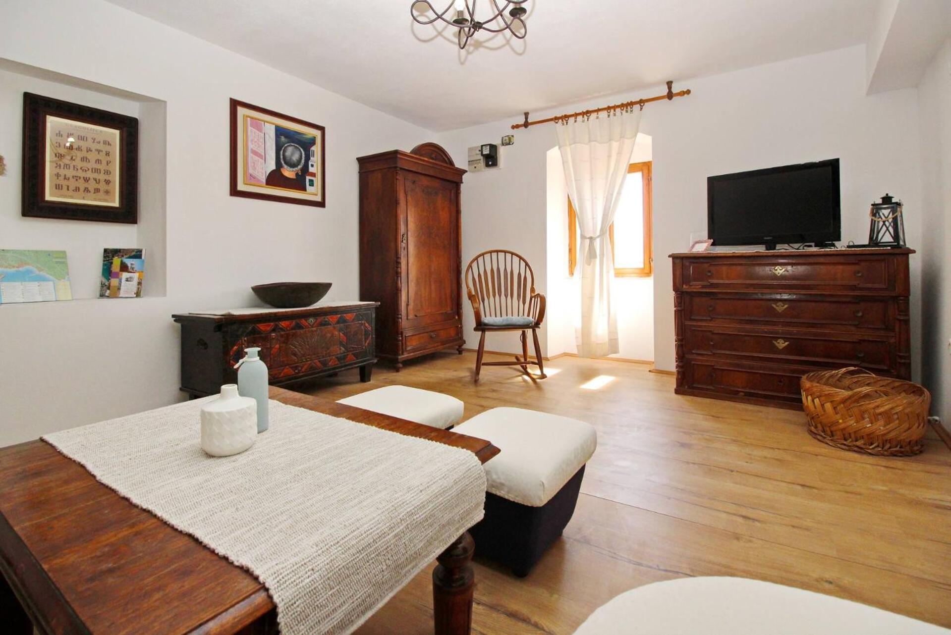 Apartment Fantov Old Town Residence บัชกา ภายนอก รูปภาพ