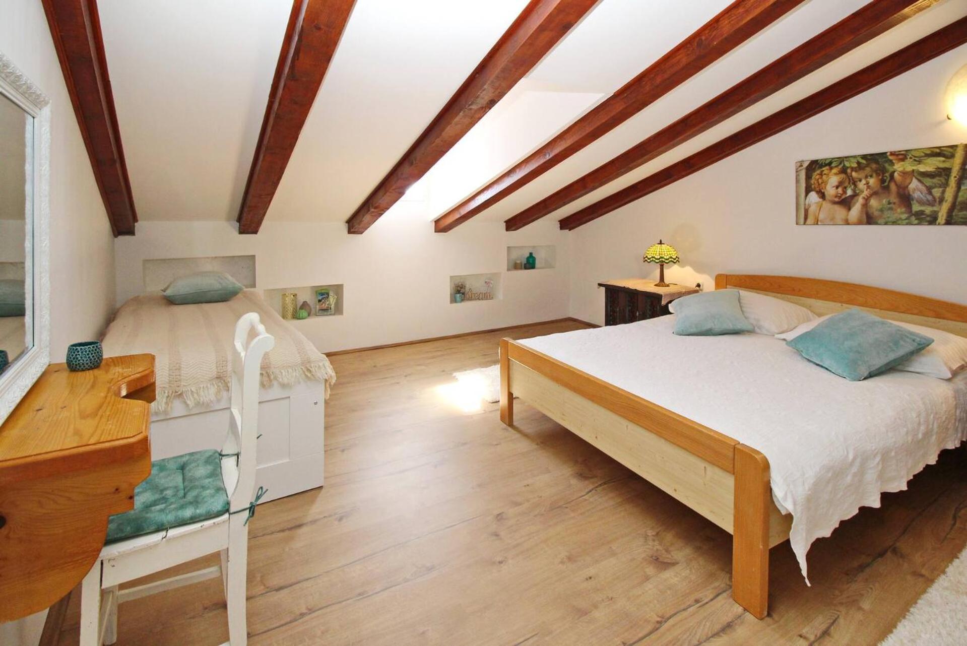 Apartment Fantov Old Town Residence บัชกา ภายนอก รูปภาพ